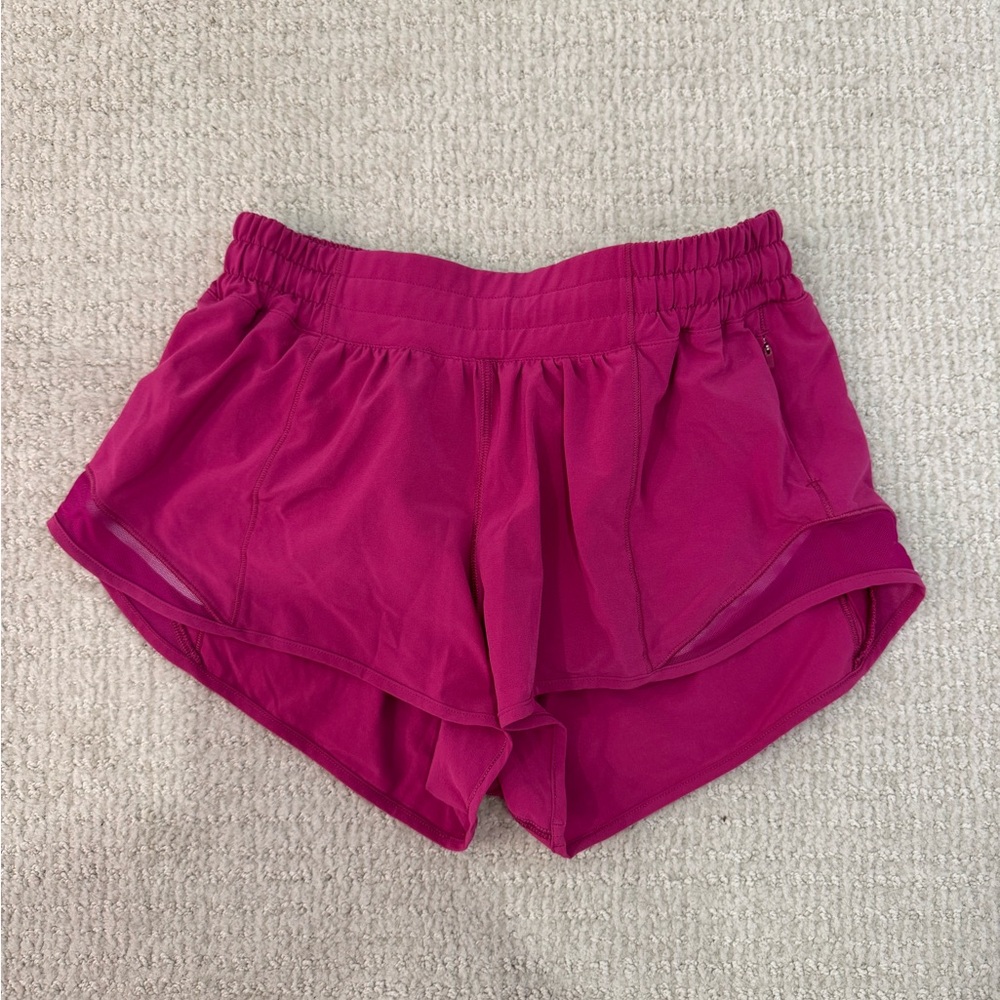 Lululemon Hotty Hot Shorts 2.5in Size 6